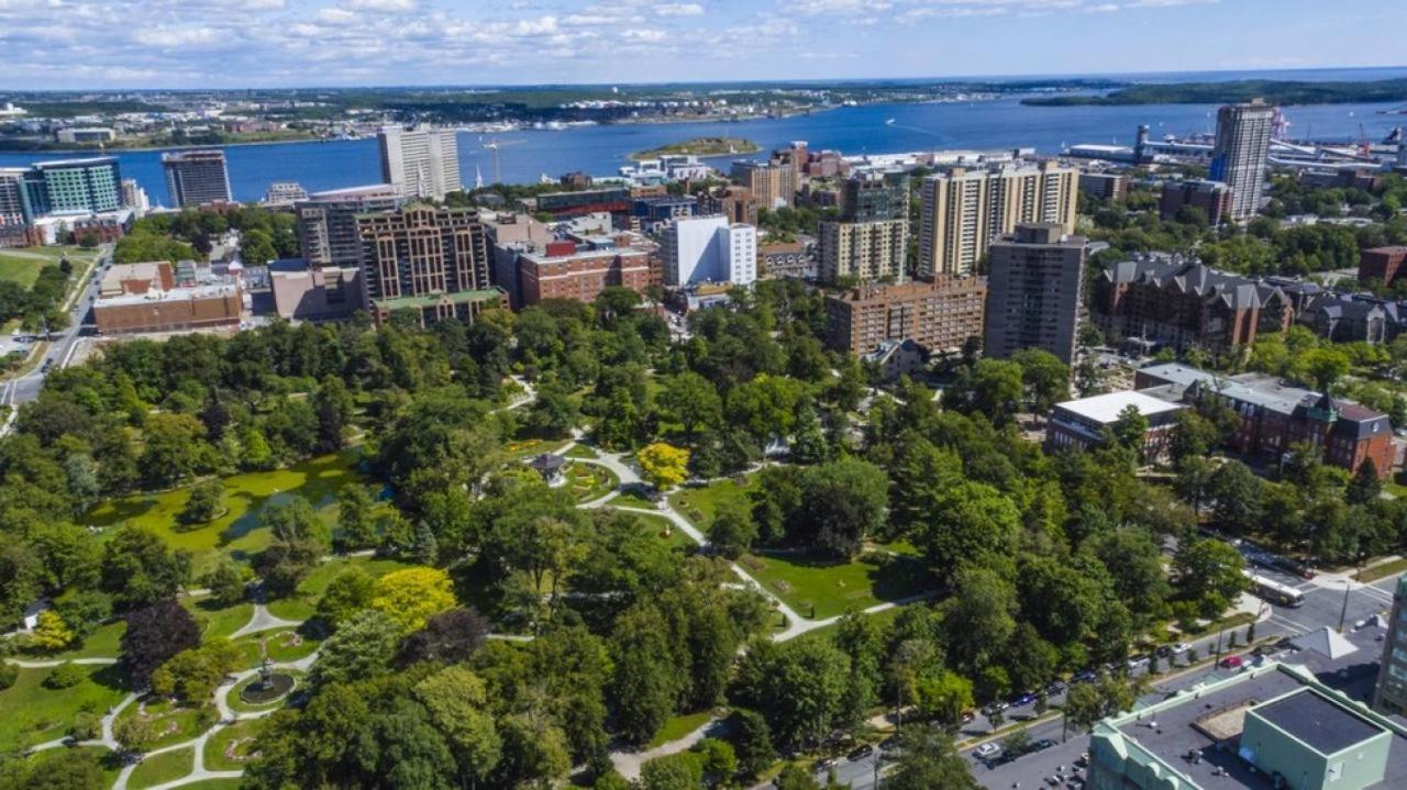 Convenient Downtown Location Apartment Halifax Exterior photo